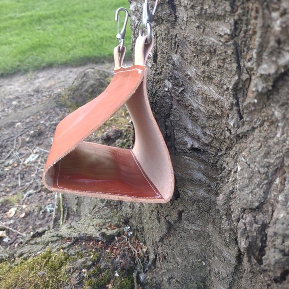 LARGE Sleepy Hut Bird Bed Dove, Pigeon, Ringneck, Amazon - Picture 3 of 7